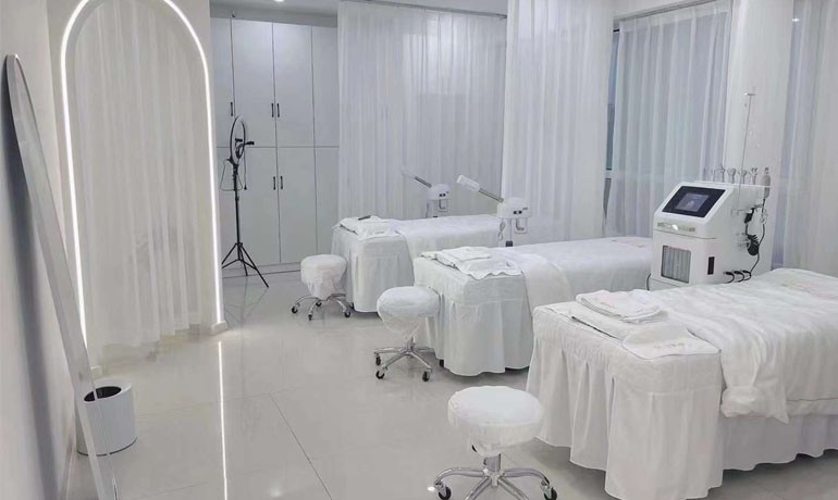 管理皮肤加盟店：打造专业护肤品牌的成功之道